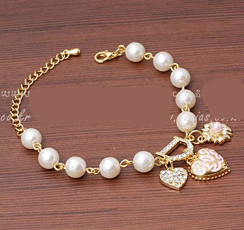 2017 New Sweet And Lovely Imitation Pearl Beads Fashion Crystal Bracelet Heart Flowers Letter D Hang Bracelets And Anklets Femal - Be@utyF@shion